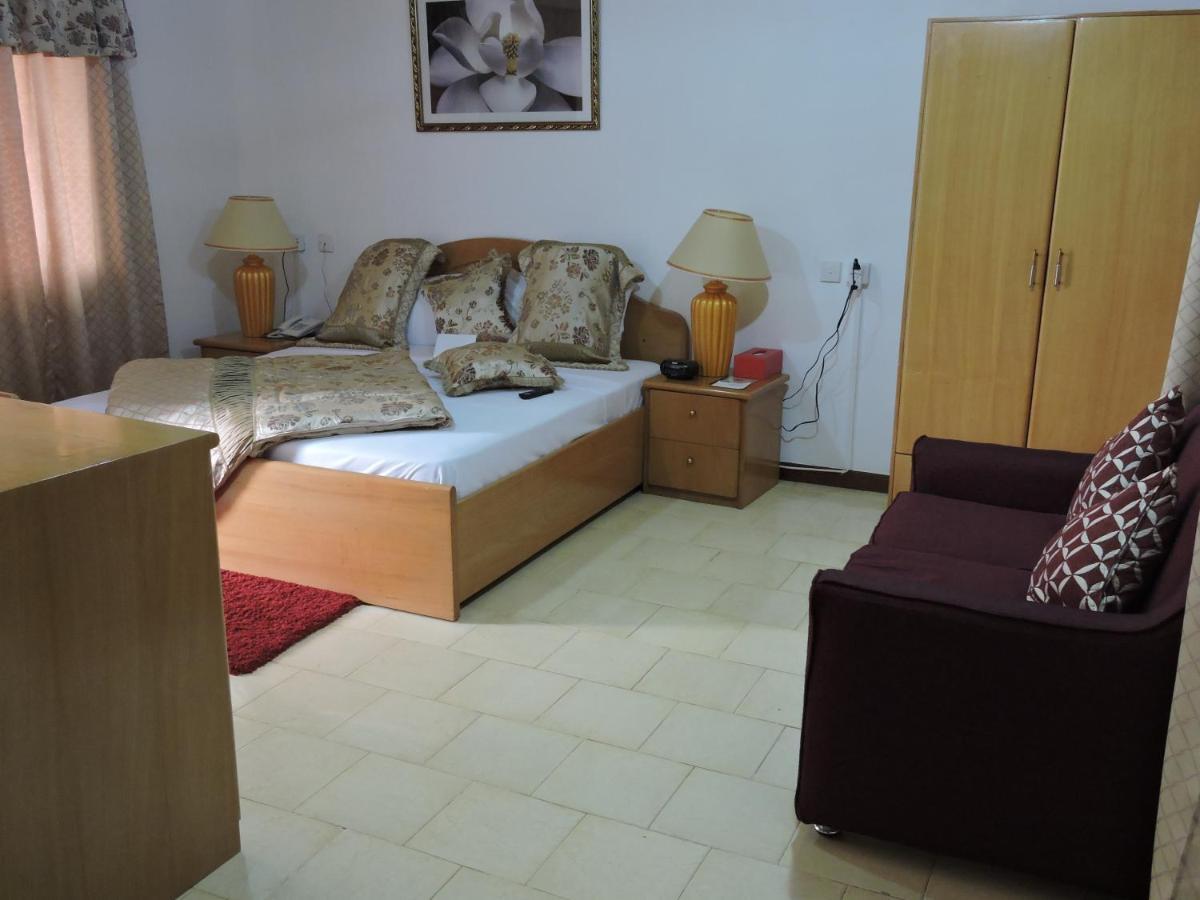 Allseasons Hotel Pantang Стая снимка